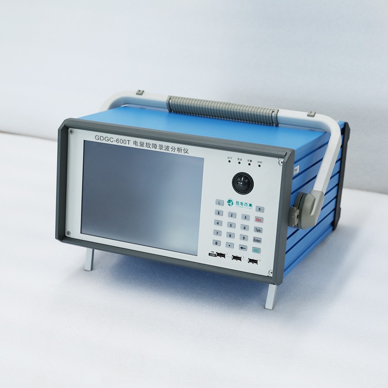 電量故障錄波分析儀實物圖