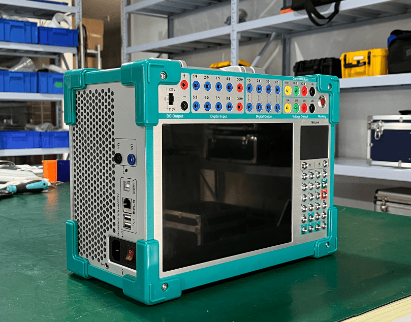 微機(jī)繼電保護(hù)測試儀儀器側(cè)面