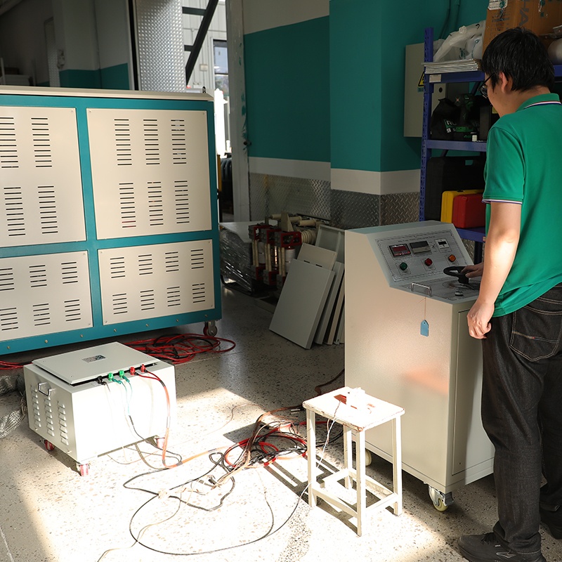 大電流發生裝置GDSL-D-5000A大電流發生裝置